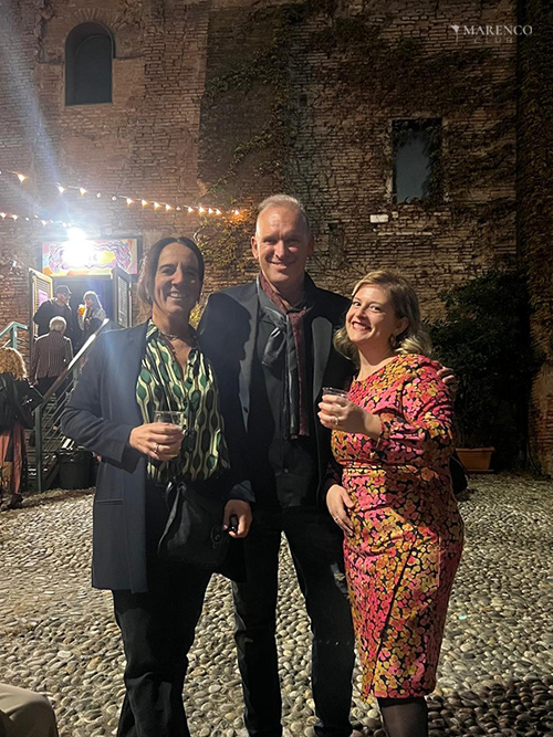 Persone durante Connecting Stages al Cassero di Bologna
